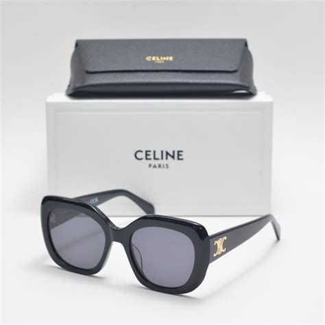 Celine Triomphe CL40226U Butterfly Sunglasses.